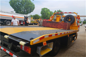 富民附近拖车电话号码服务