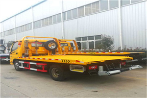 富民附近拖车救援搭电